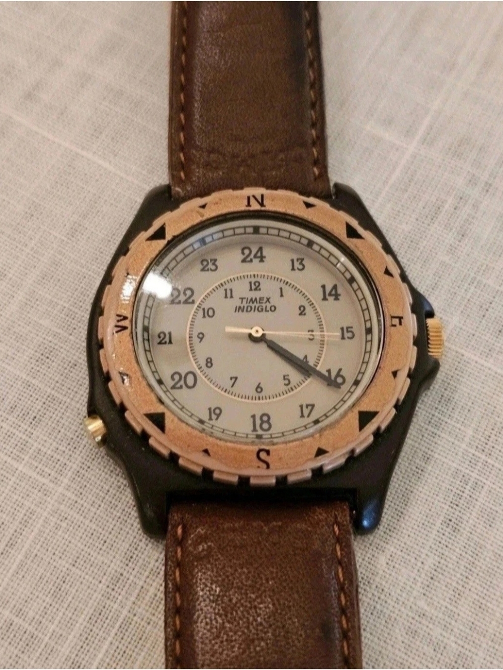 Vintage Timex Adventurer Brown Camel Cash Cigarettes Watch Indiglo Quartz 39mm - Picture 10 of 10
